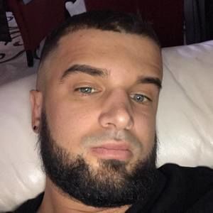 Meet your Posher, Amir